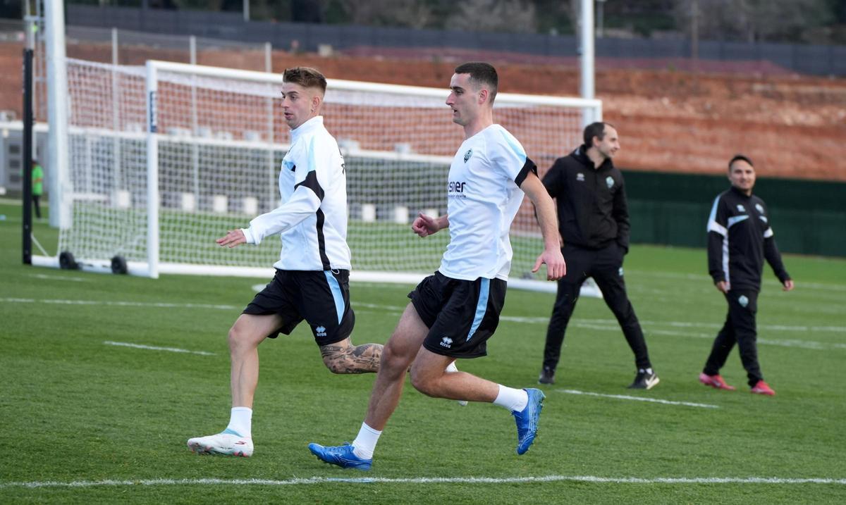 Raúl Sánchez y Álvaro García, en un entrenamiento en la ciudad deportiva Globeenergy.