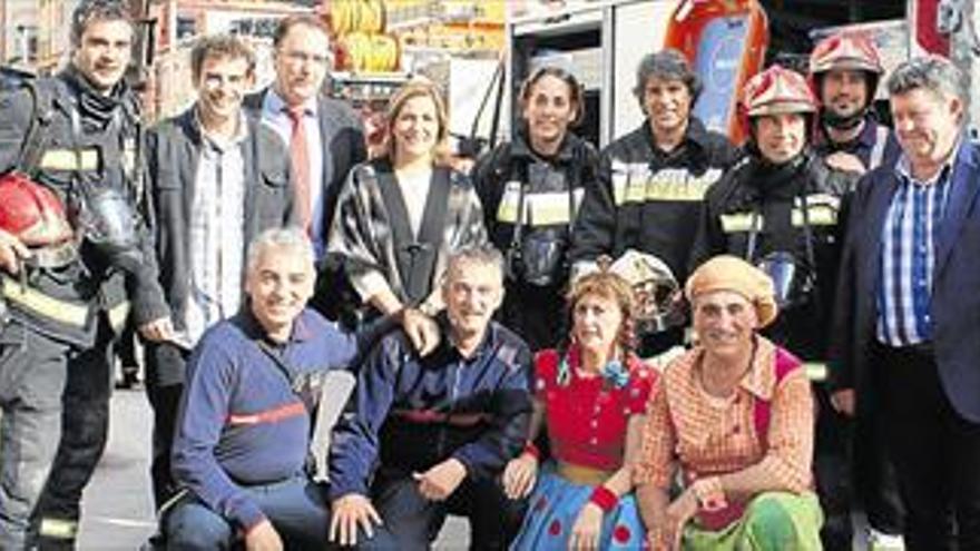 ‘DOS PILLOS Y UN BOMBERO’ REÚNE A 500 ESTUDIANTES