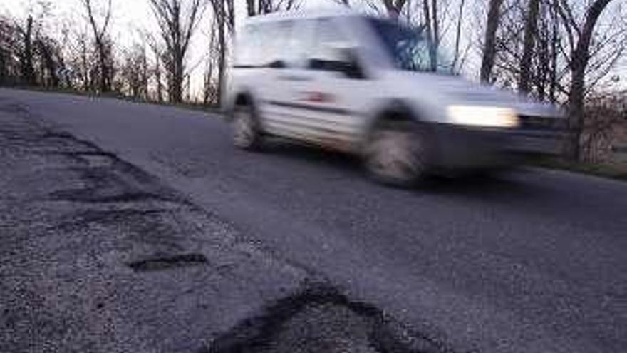 Los pueblos optan desde hoy a 5,2 millones para el arreglo de caminos