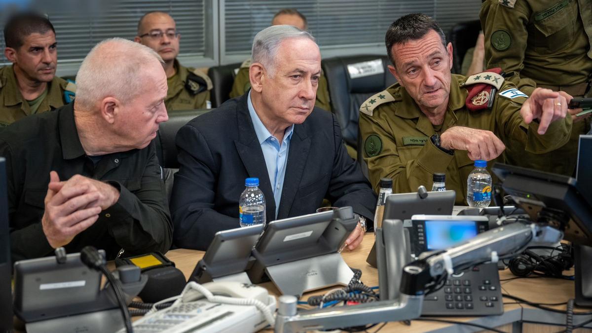 Benjamin Netanyahu, Yoav Gallant y Herzi Halevi