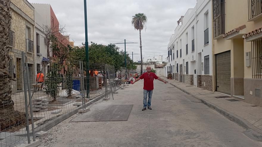 Polémica por el arreglo a medias de una calle en San Julián