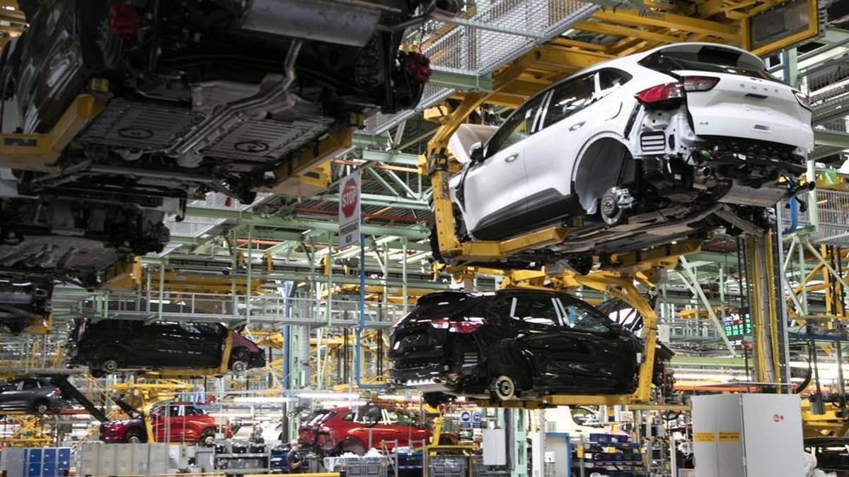 Fabricación de coches en Ford Almussafes.