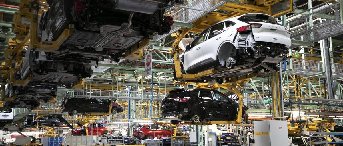 Fabricación de coches en Ford Almussafes.