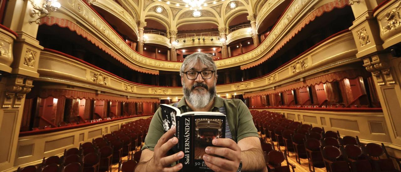 Saúl Fernández en el teatro Palacio Valdés