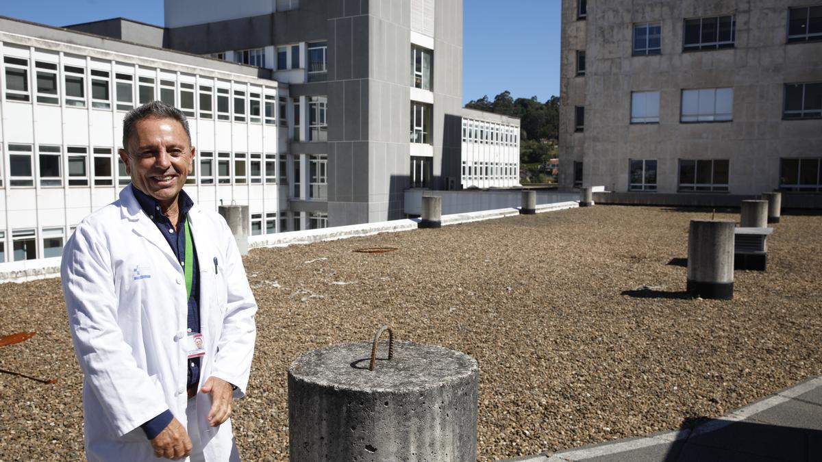 Manuel Bayona, en el Hospital de Cabueñes.