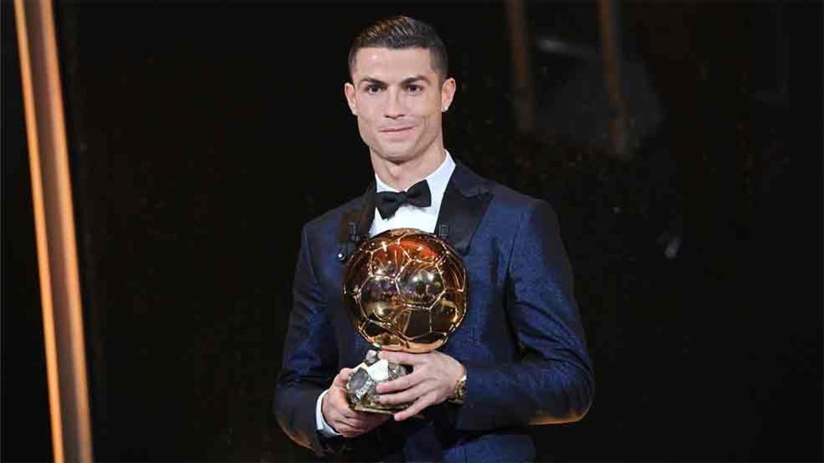 Cristiano Ronaldo recibió su quinto Balón de Oro