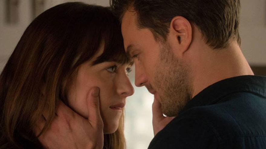 Anastasia y Christian, en &#039;50 sombras más oscuras&#039;