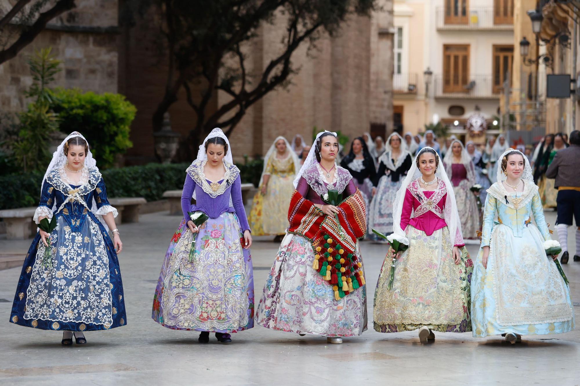 Búscate en el primer día de la Ofrenda en la calle San Vicente entre las 17:00 y las 18:00