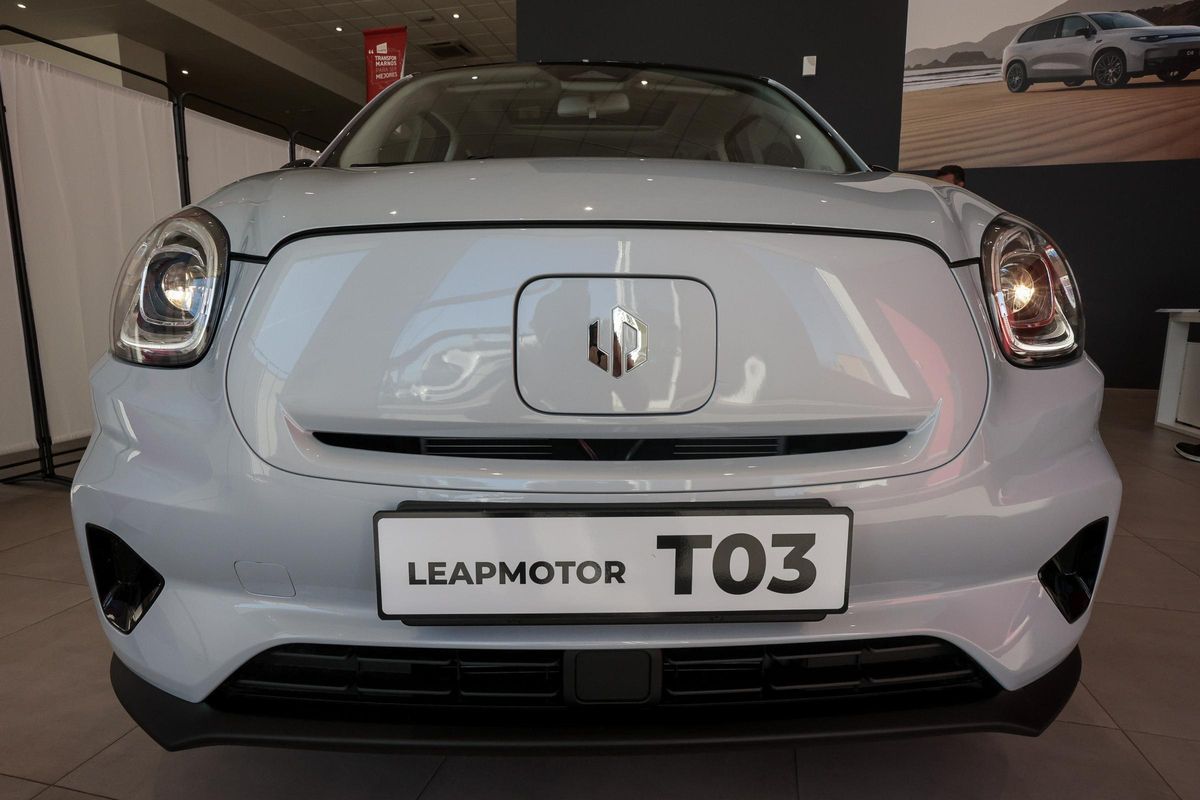Leapmotor T03 es un vehículo 100% eléctrico, que ofrece una movilidad ágil, cómoda y eficiente