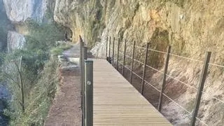 Reabierta la ruta del Cares tras las reparaciones previstas, pero la dirección del parque avisa: "Es una senda sin protección lateral y pueden caer piedras"
