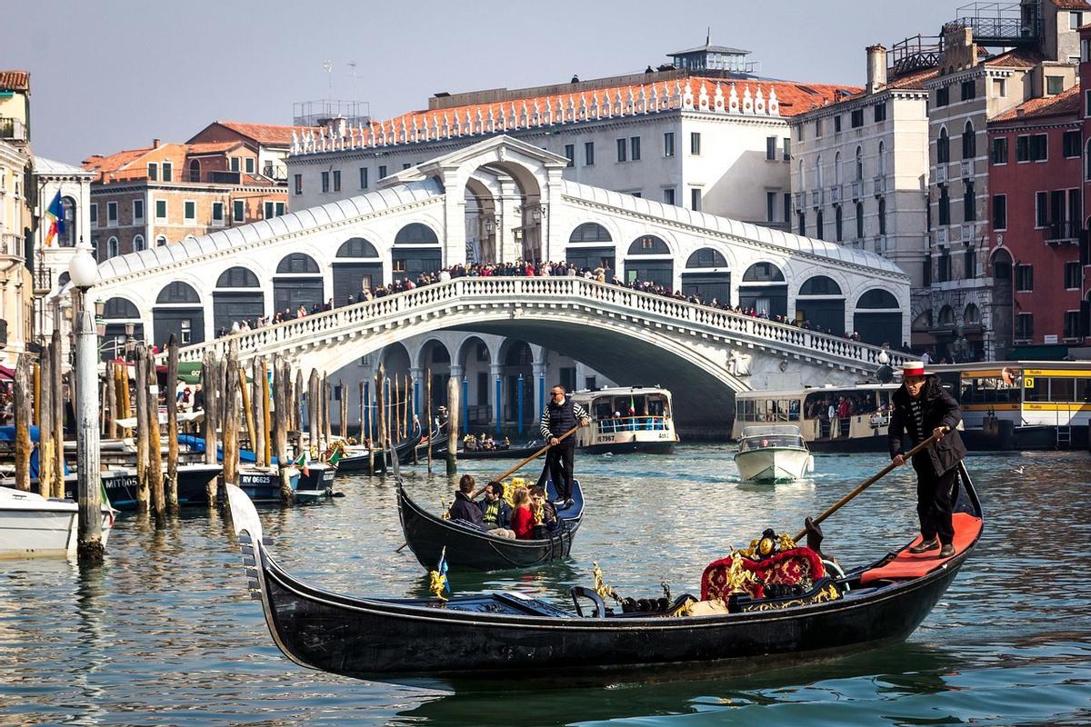 En mayo tiene lugar la Bienal de Venecia.