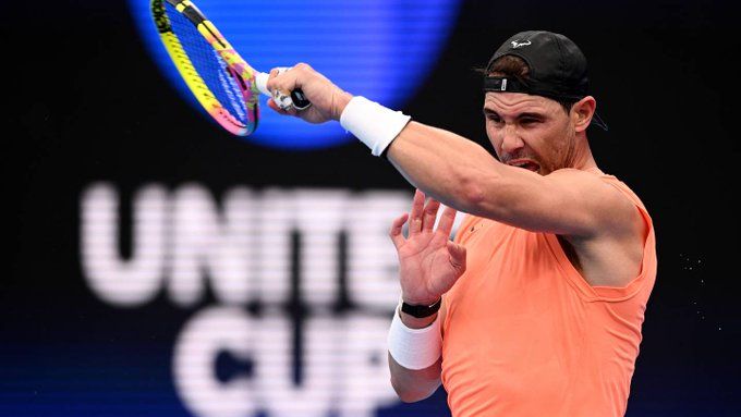 Nadal se entrena en Sydney.