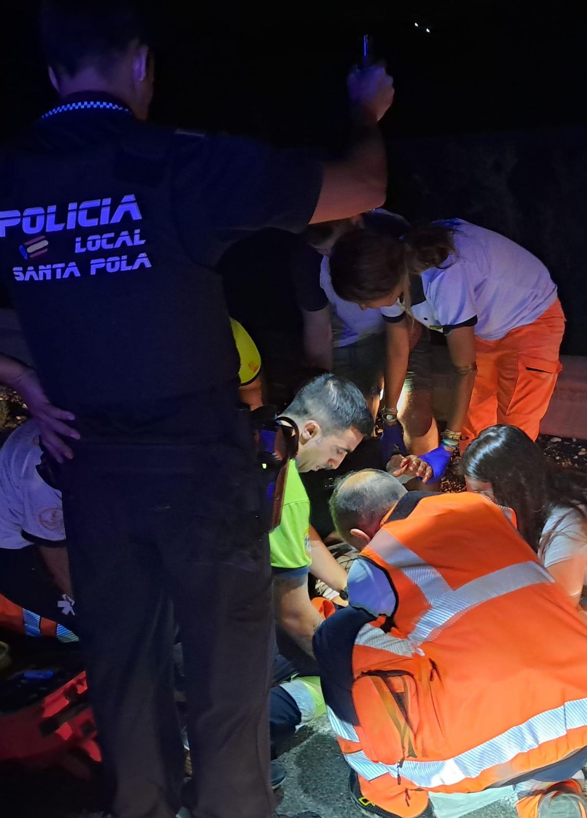 Un momento de la asistencia al hombre que sufrió un infarto.
