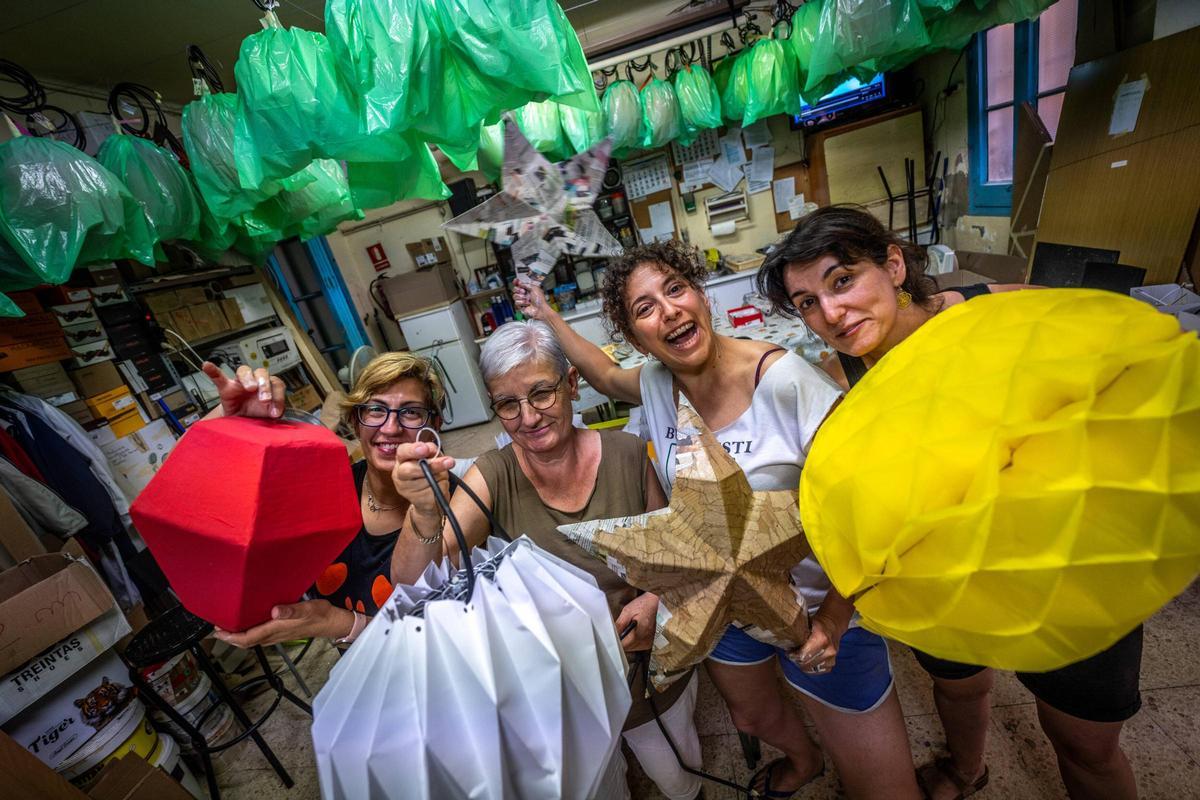 Vecinos de Fraternitat de Baix.