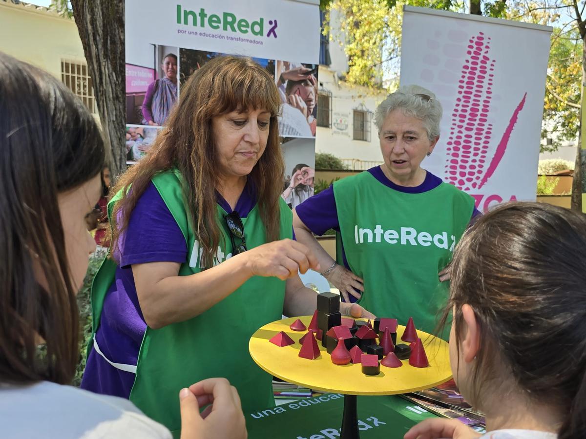 Cañete acoge con éxito la Feria de la Solidaridad Provincial Cañete acoge con éxito la Feria de la Solidaridad Provincial
