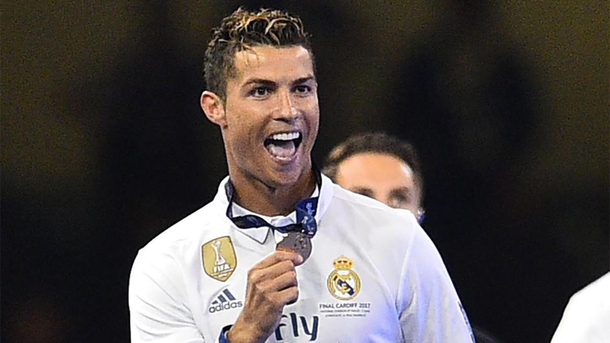 Cristiano Ronaldo durante las celebraciones del Real Madrid por la conquista de la Champions 2016/17