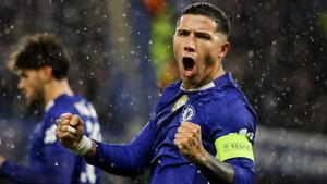Enzo Fernández, uno de los líderes de la alineación del Chelsea hoy contra el Barcelona en la Champions League