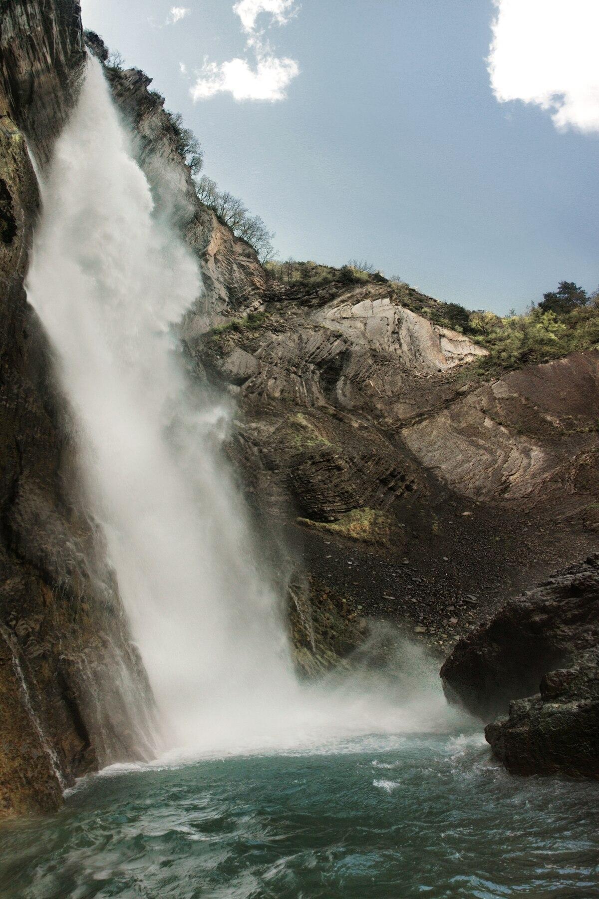 Cascada de Sorrosal