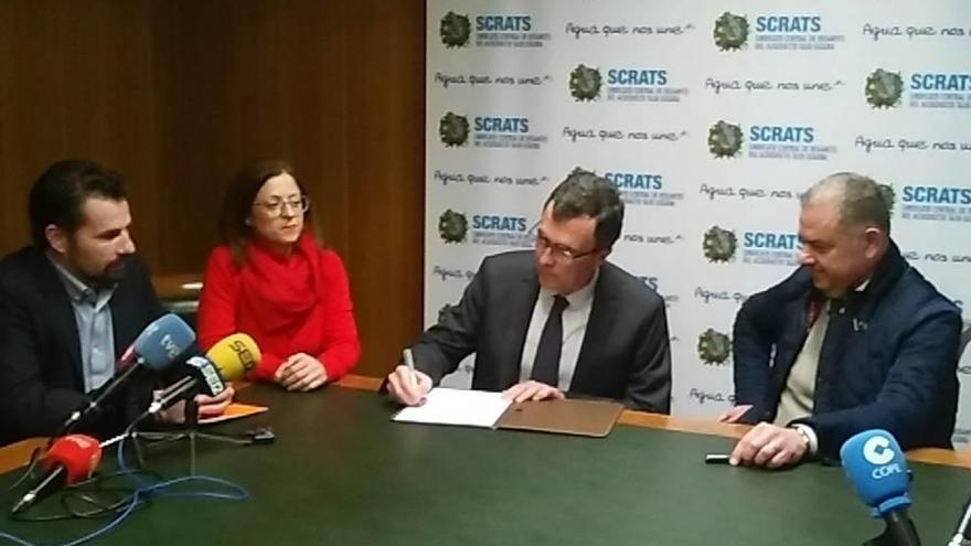 Ballesta firma el Manifiesto  y dice que irá con los regantes a Madrid