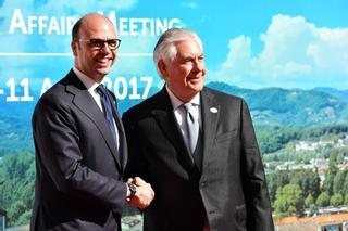 Tillerson afirma que EEUU pedirá responsabilidades a quienes "dañen a inocentes en cualquier parte del mundo"