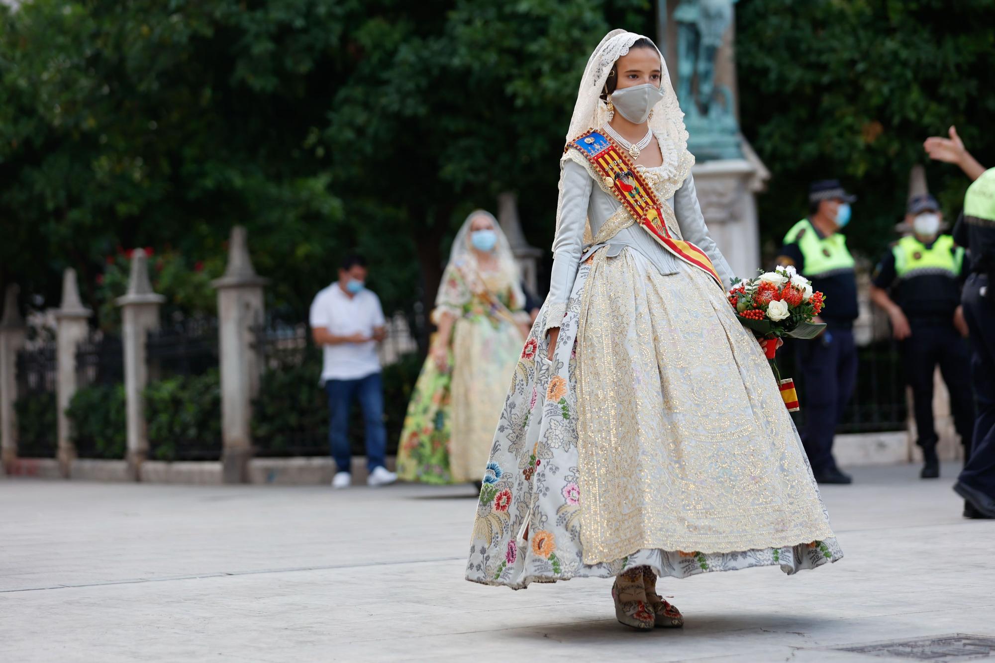 Búscate en el segundo día de Ofrenda por la calle Caballeros (entre las 18.00 y las 19.00 horas)