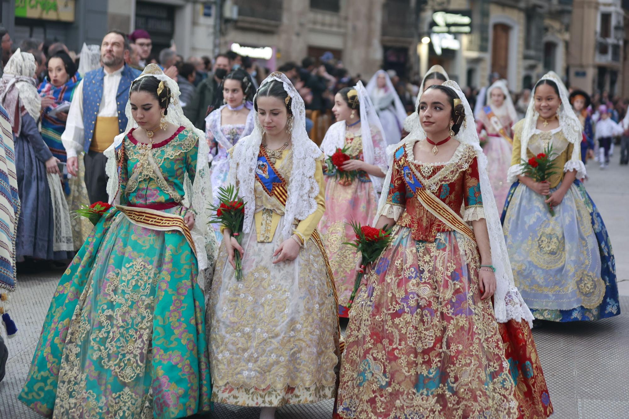 Búscate en el segundo día de ofrenda por la calle Quart (entre las 18:00 a las 19:00 horas)