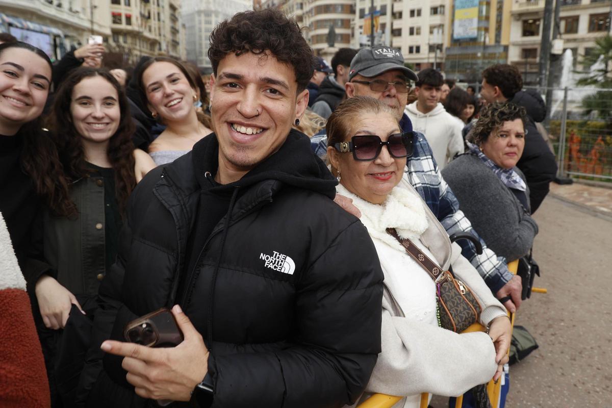 Búscate en la mascletà del 3 de marzo en la plaza del Ayuntamiento de València