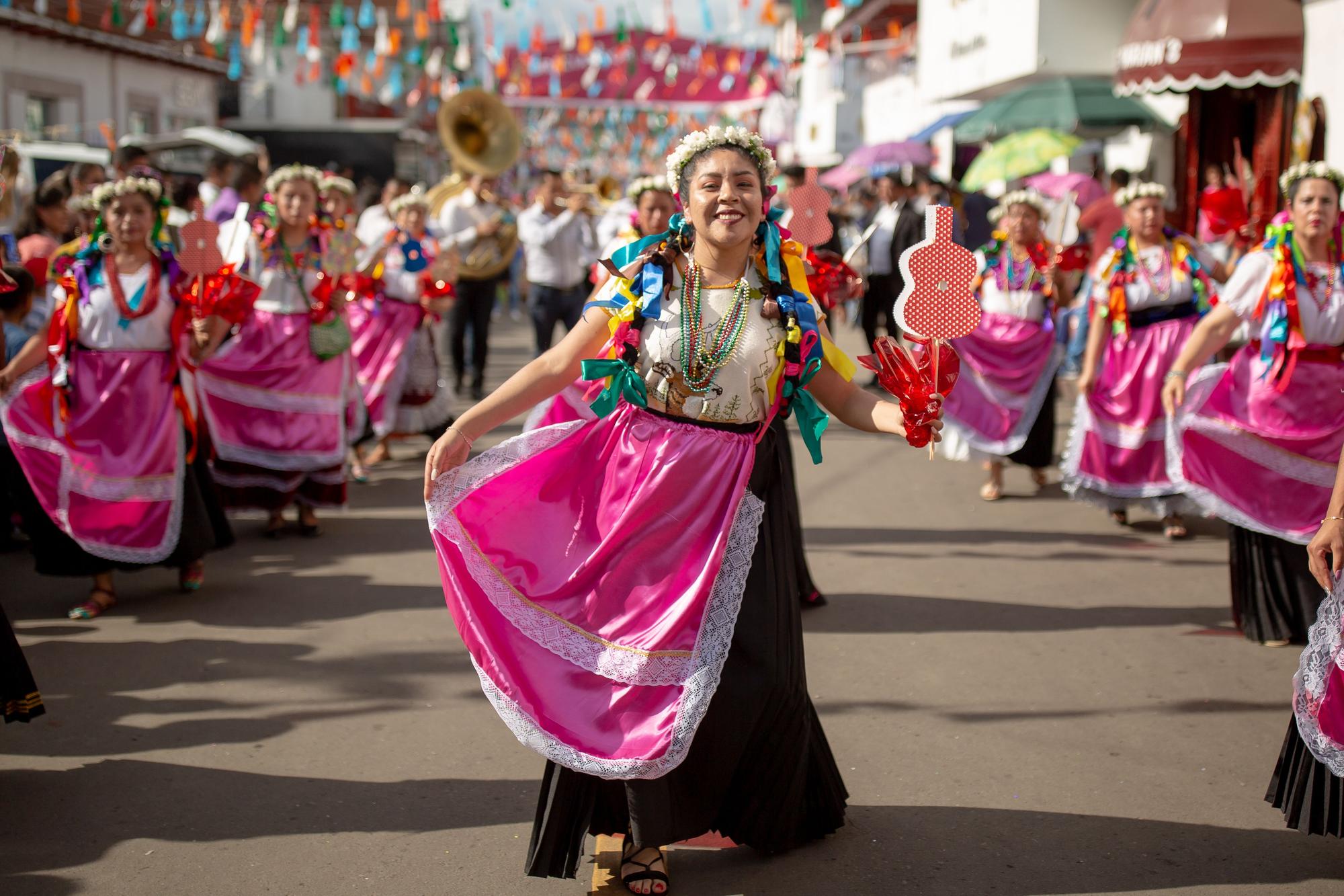 Paracho de Verduzco, Michoacán, pueblo mágico de México conocido como capital mundial de la guitarra.