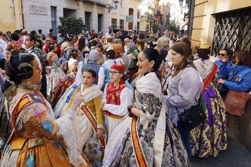 La Diputació de València recibe a las comisiones falleras