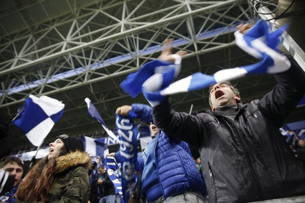 El partido entre el Real Oviedo y el Rayo Vallecano, en imágenes