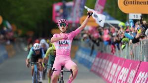 Tadej Pogacar, en la tercera victoria del Giro.