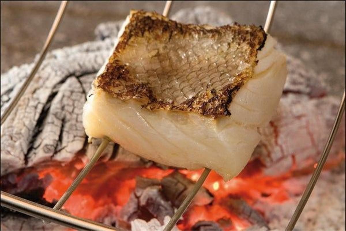 La carta del restaurante
Jauregibarria propone
clásicos de la cocina
vasca como el bacalao
al pil-p