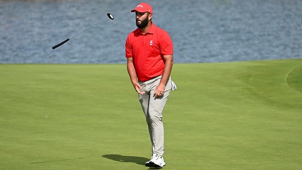 Rahm se lamenta de un putt fallado durante su última vuelta, con un juego que le acabó costando la medalla