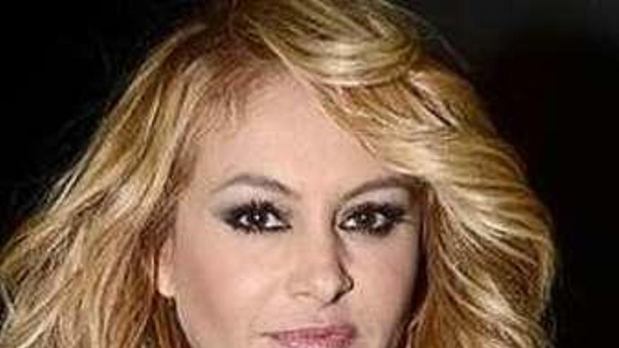 Paulina Rubio.