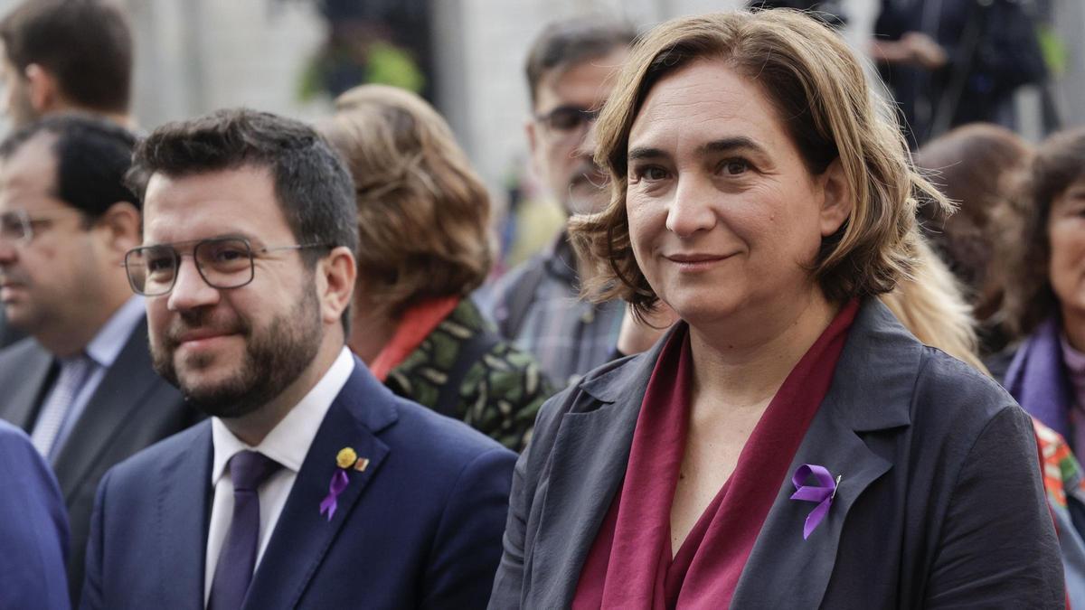 Ada Colau insta Pere Aragonès a invertir en les escoles de Barcelona per evitar la calor i el fred extrems Ada Colau insta Pere Aragonès a invertir en les escoles de Barcelona per evitar la calor i el fred extrems