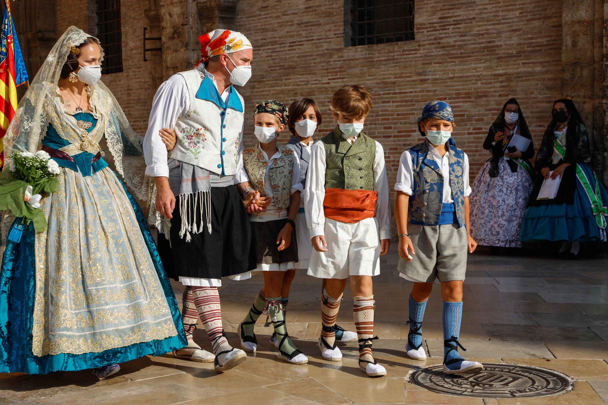 Búscate en el primer día de la ofrenda por las calles del Mar y Avellanas entre las 18:00 y las 19:00 horas