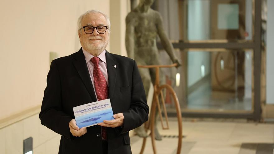 Santiago Delgado: &quot;Mis leyendas nacen del amor que le tengo al Mar Menor&quot;