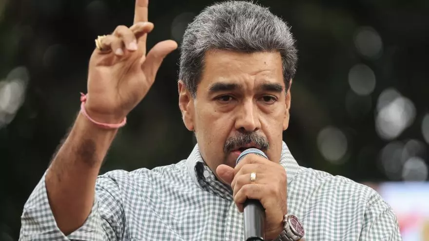 Maduro llama “amargado” a Milei tras las críticas a su decreto de adelanto de la Navidad en Venezuela