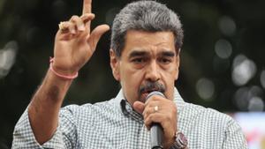 Maduro llama “amargado” a Milei tras las críticas a su decreto de adelanto de la Navidad en Venezuela