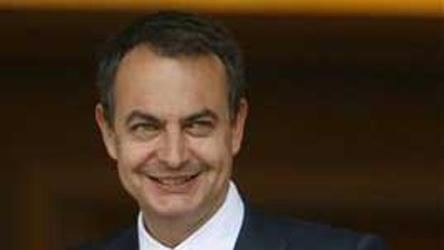 Zapatero dice que la economía española crecerá más del 3,5% este año