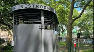 Nueva York se dota de nuevos baños públicos a precio de un apartamento