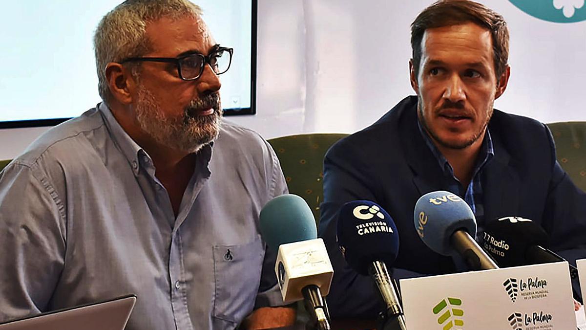 Antonio San Blas y Mariano Hernández Zapata, en una presentación. | | E.D.