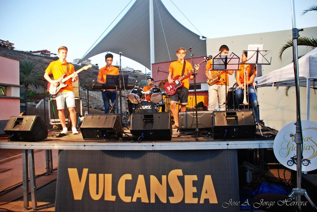 La banda Vulcansea que hoy tocará en Fábrica La Isleta.