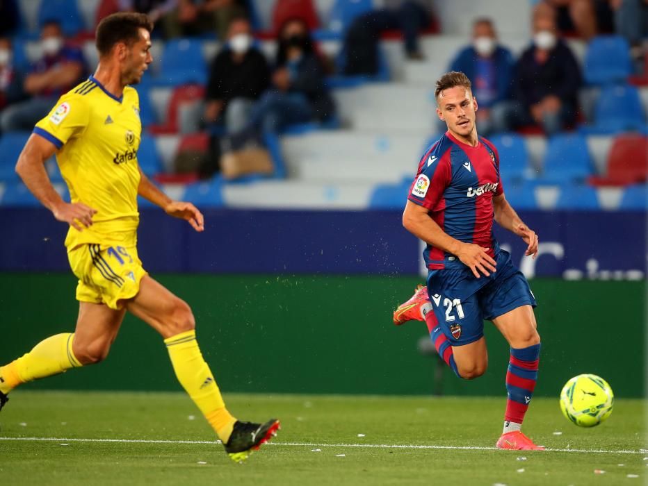 Levante UD - Cádiz, en imágenes