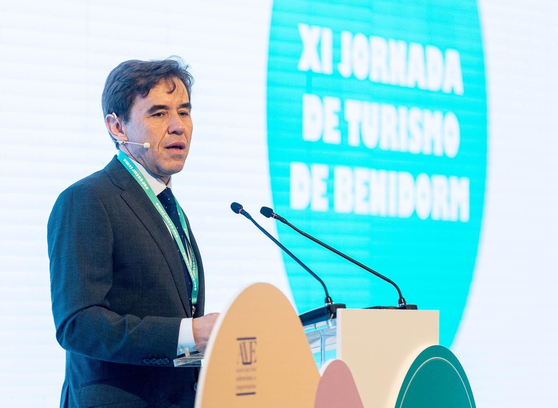 Los empresario cierran filas en defensa del turismo en las jornadas celebradas en Benidorm
