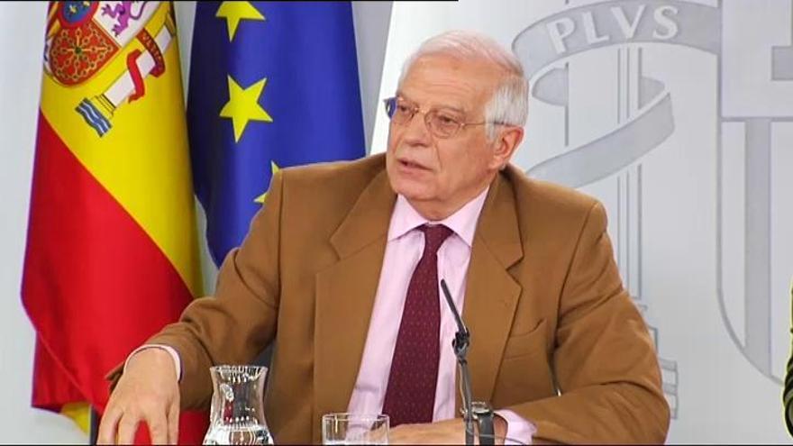 Borrell pide a Maduro como "presidente de facto" que convoque elecciones