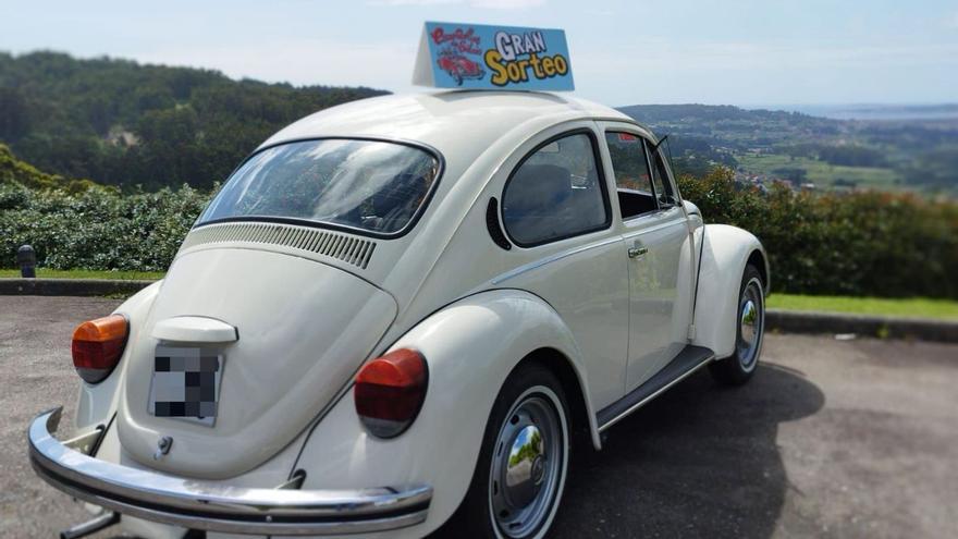 Uno de los coches clásicos que participan en la concentración del próximo 17 de mayo. |   // FDV