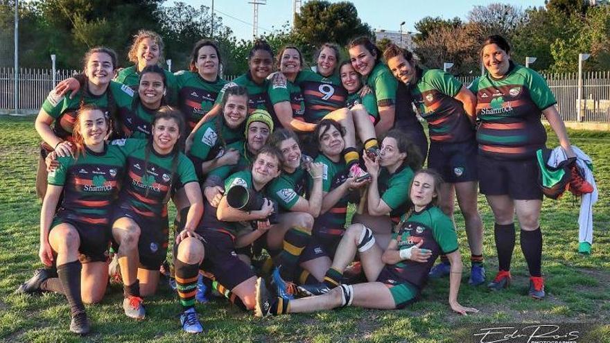 Las jugadoras del Shamrock, en un entrenamiento de esta semana. | EDU ROIS/SHAMROCK