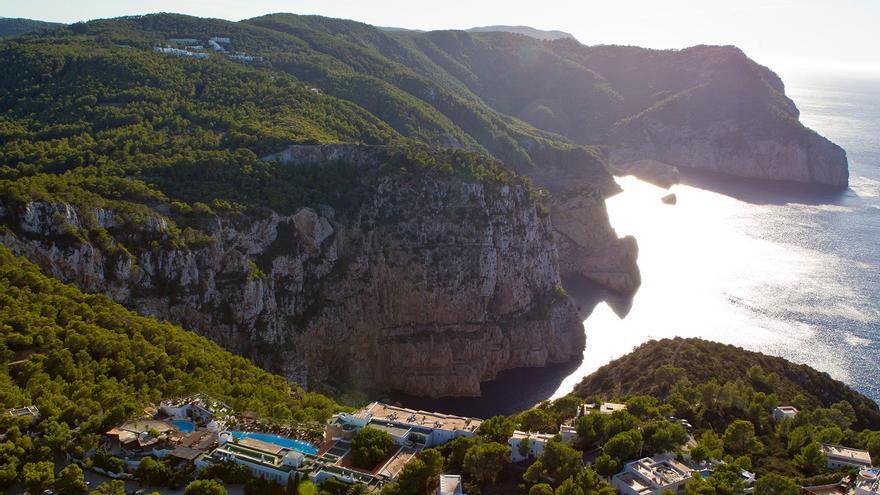 El paraíso en noviembre está en Ibiza y se llama Na Xamena