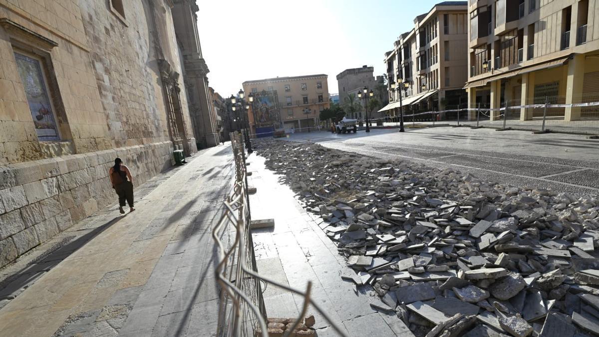 Las obras ya se pueden apreciar en el entorno de la basílica de Santa María en Elche